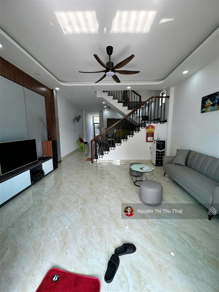 Nhà 2 tầng đẹp kiên cố  hẻm liên hoa, phường tây nha trang