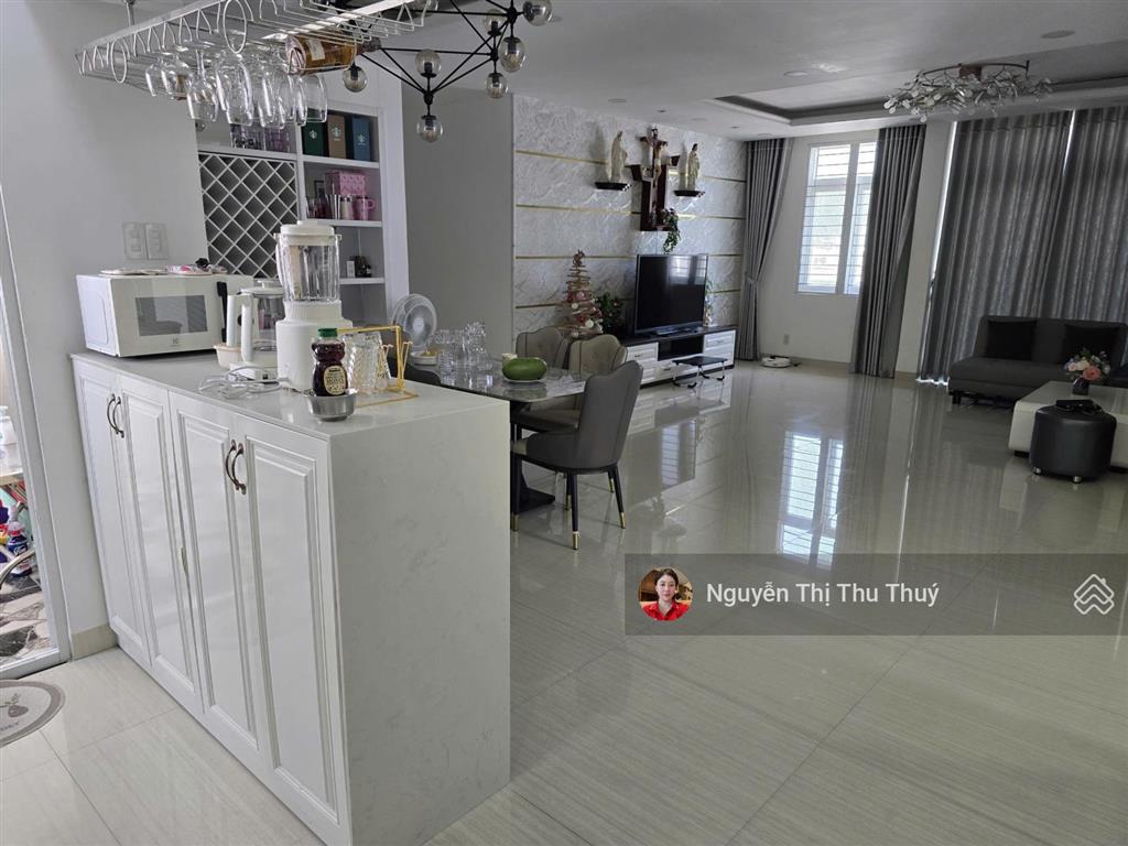 Bán nhà sẵn mô hình kinh doanh quán karaoke bắc nha trang