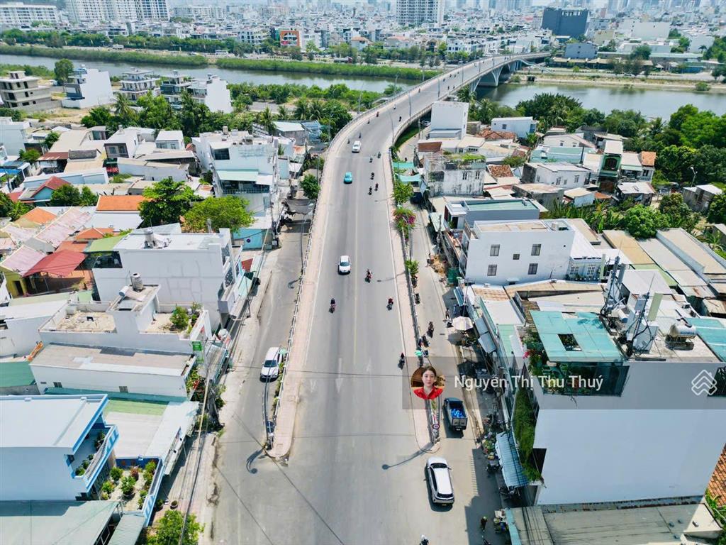 Bán nhà mặt tiền phong châu nam nha trang giá 5,3 tỷ