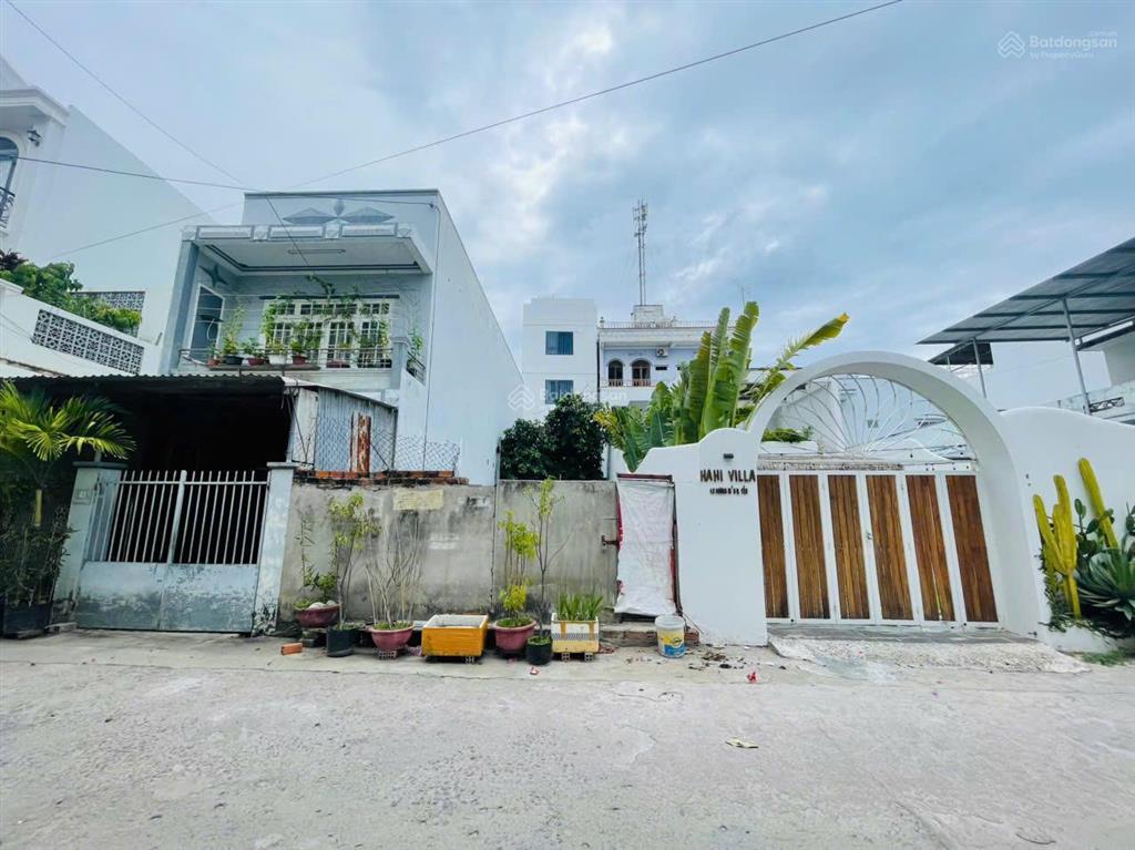 Bán đất dương hiến quyền, vĩnh hòa, đường thông 7m, cách biển chỉ 200m, đất vuông vức, có sổ riêng