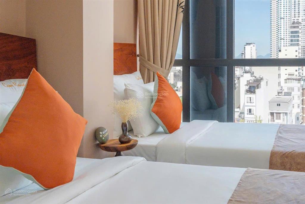 Khách sạn phố tây nha trang  dòng tiền 250  300 triệu/tháng