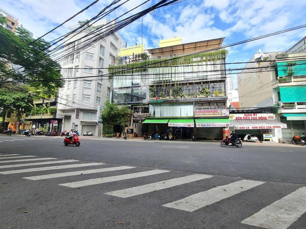 Căn góc 2 mặt tiền đường tô hiến thành (ngang 20m) trung tâm nha trang