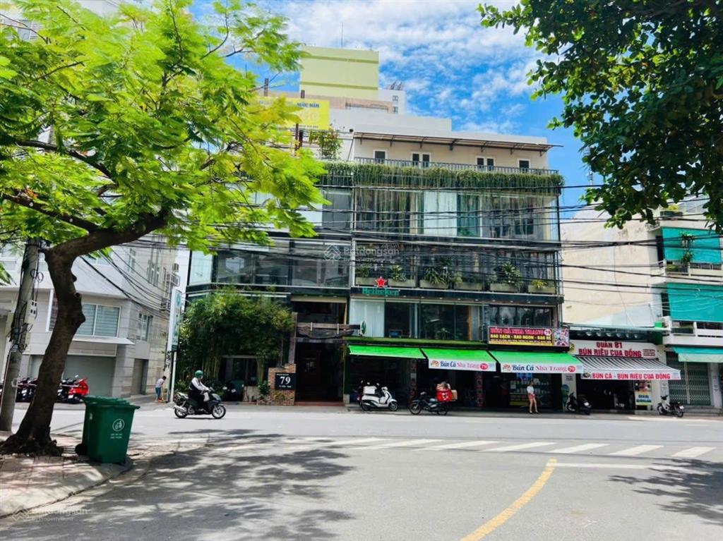 Căn góc 2 mặt tiền đường tô hiến thành (ngang 20m) trung tâm nha trang