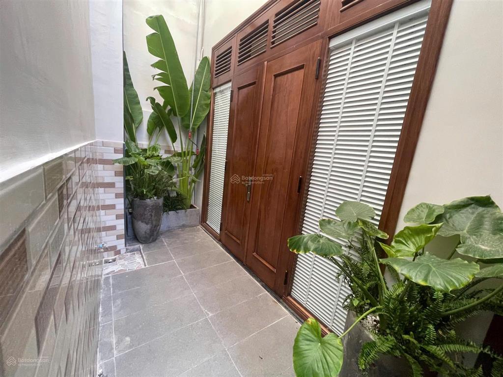 Bán nhà phố ngay trung tâm đường trịnh phong  tp nha trang
