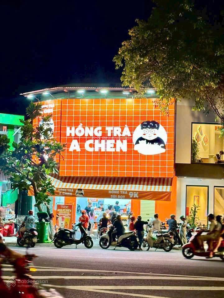 Nhà mặt tiền kinh doanh đường phạm văn đồng  nha trang  đang có dòng tiền kinh doanh