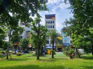 Cho thuê nhà phố 7 tầng, 500m2, đối diện vinmec vinhomes smart city