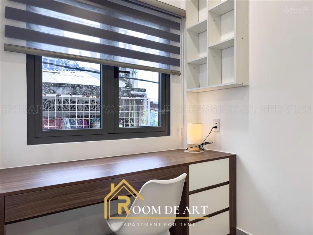 Cho thuê căn hộ full nt ban công thoáng gần chợ bến thành , cv tao đàn