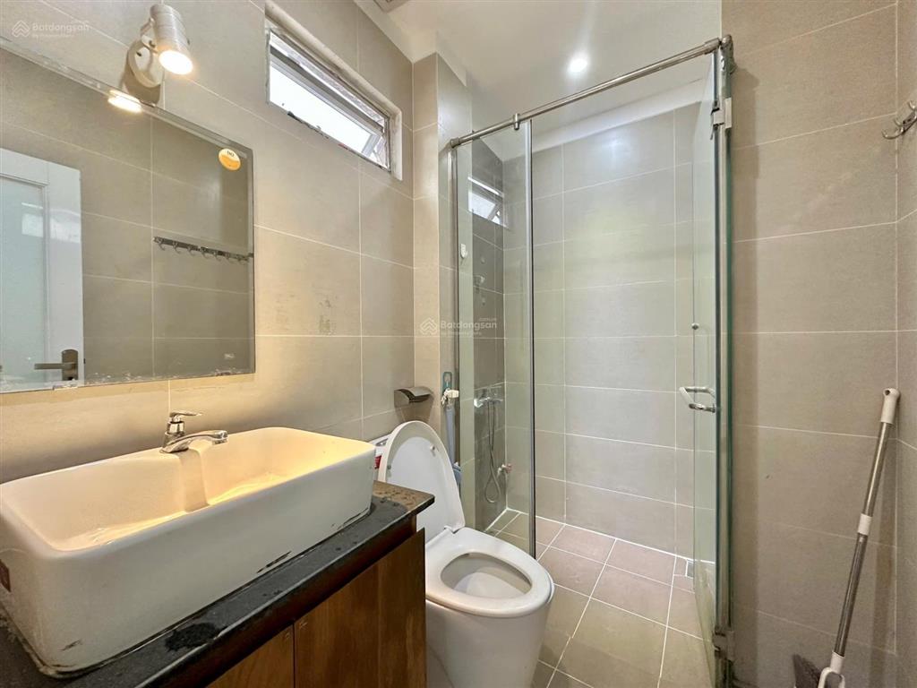 Cho thuê căn hộ full nt giặt riêng mới gần cầu lê văn sỹ
