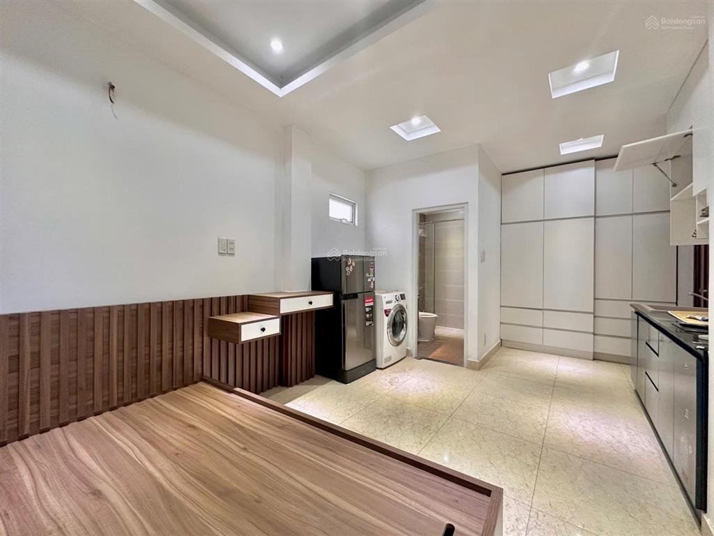 Cho thuê căn hộ full nt giặt riêng mới gần cầu lê văn sỹ