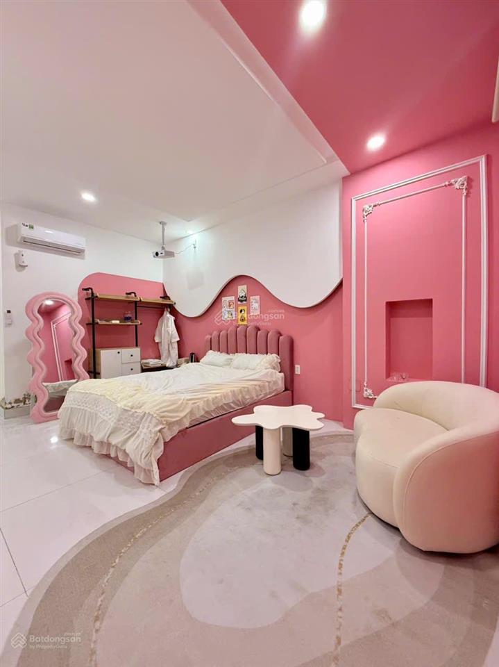 Studio tách bếp tone hồng ngay vạn hạnh small , hà đô centrosa