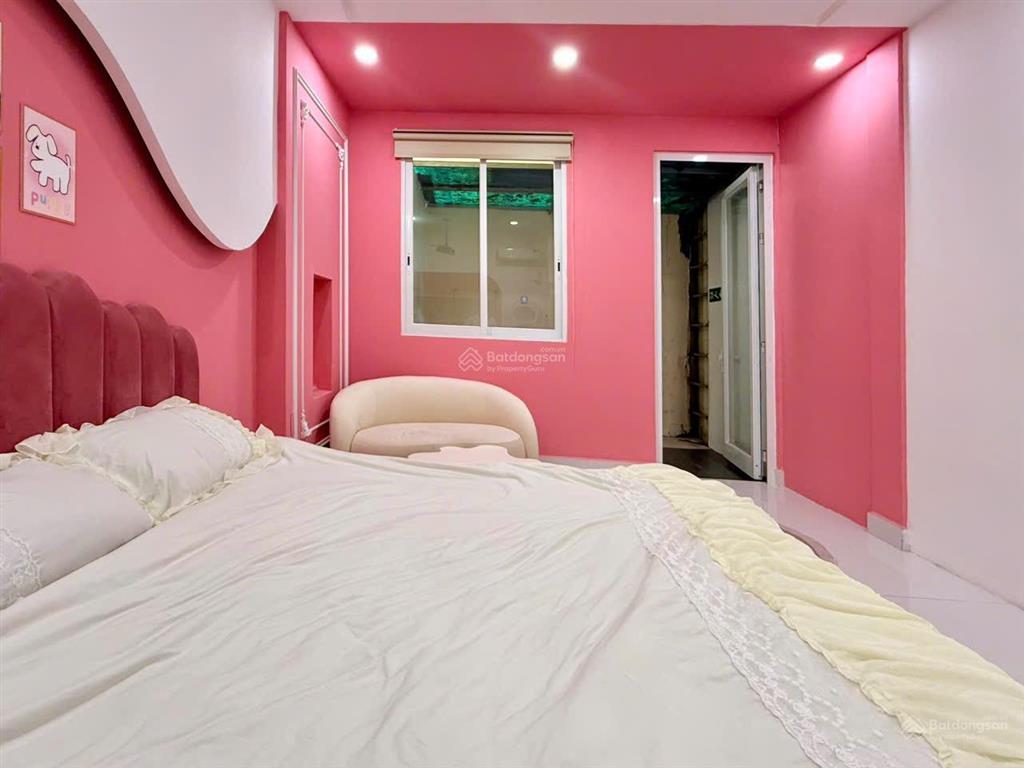 Studio tách bếp tone hồng ngay vạn hạnh small , hà đô centrosa