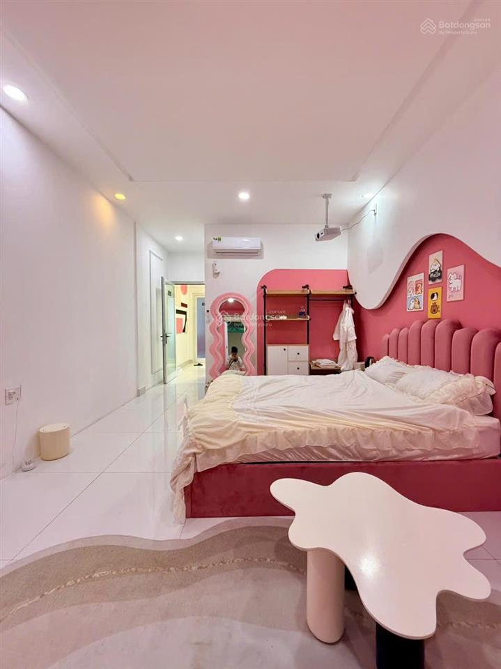 Studio tách bếp tone hồng ngay vạn hạnh small , hà đô centrosa