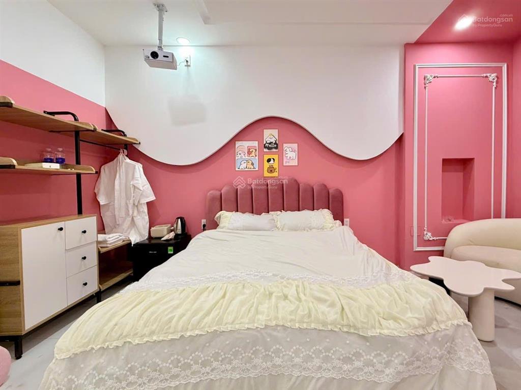 Studio tách bếp tone hồng ngay vạn hạnh small , hà đô centrosa