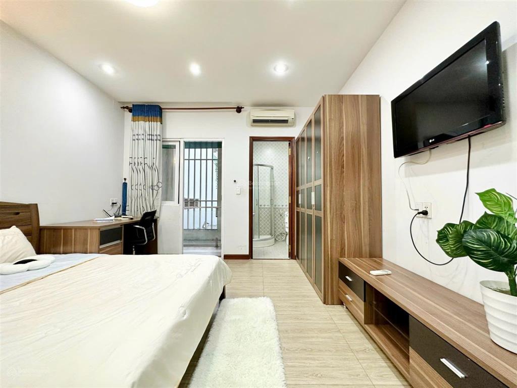 Căn hộ 1pn + ban công  thang máy gần svđ hoa lư