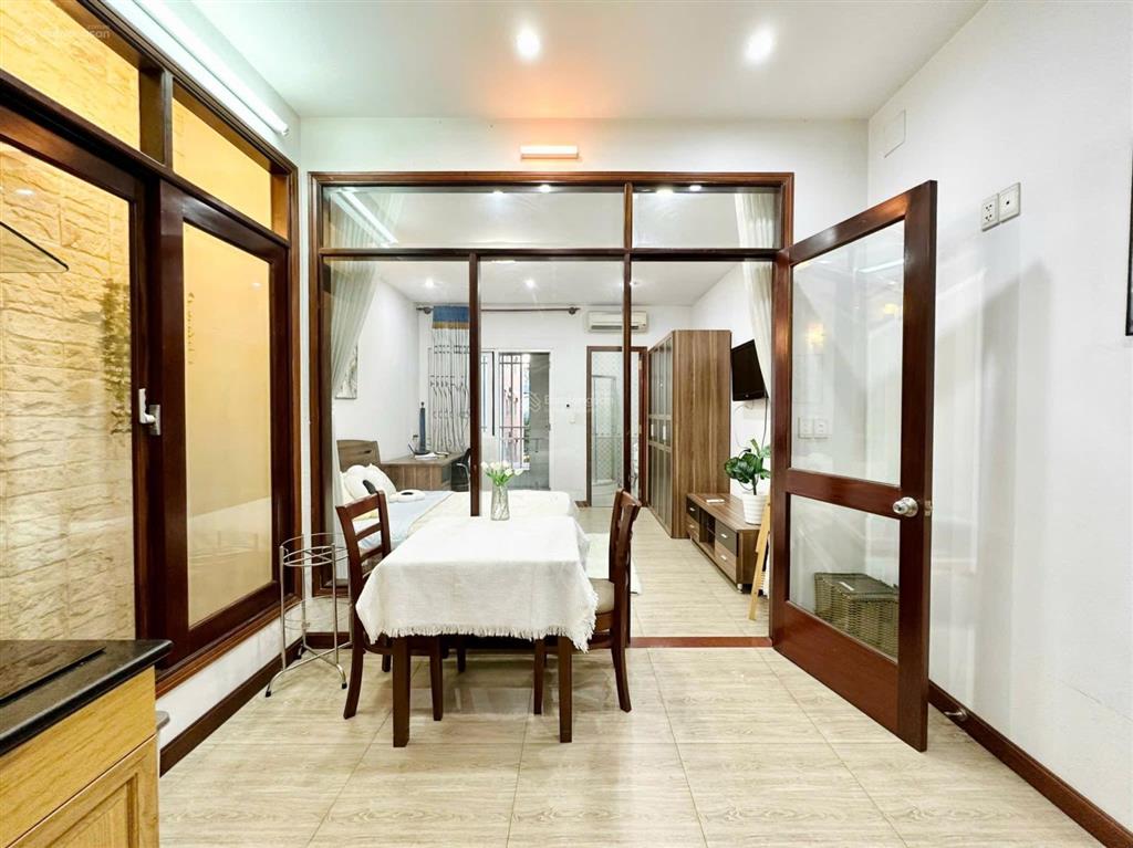 Căn hộ 1pn + ban công  thang máy gần svđ hoa lư