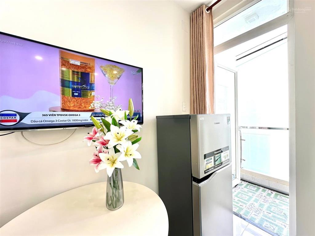 Căn hộ ban công full nt gần cầu lê văn sỹ