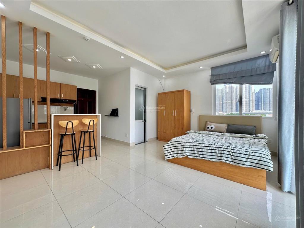 Căn hộ ban công full nt, gần vinhome, thảo cầm viên