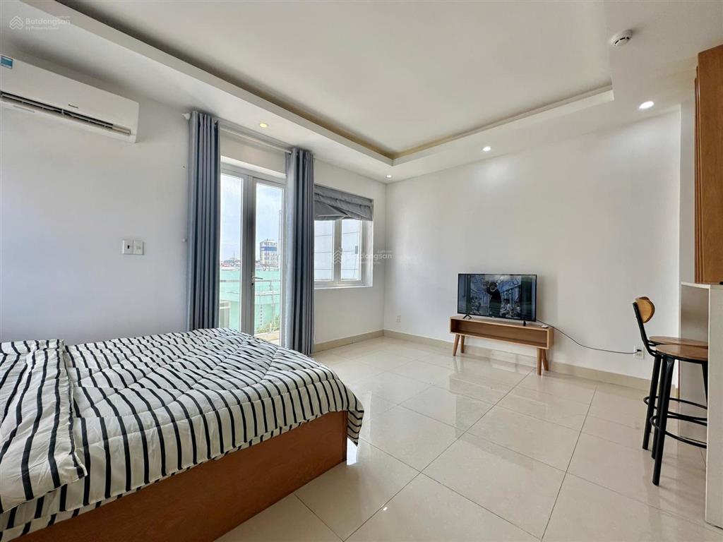Căn hộ ban công full nt, gần vinhome, thảo cầm viên