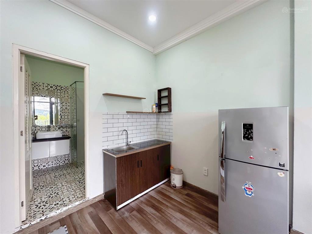 Căn hộ ban công full nt ngay bờ kè hoàng sa, cầu kiệu