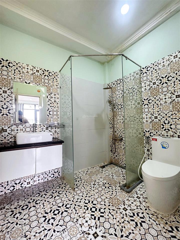 Căn hộ ban công full nt ngay bờ kè hoàng sa, cầu kiệu
