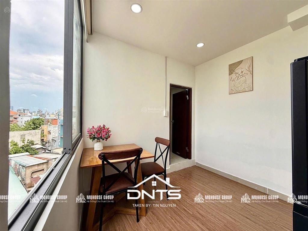 Căn hộ 1pn+ ban công lớn full nt gần cầu công lý