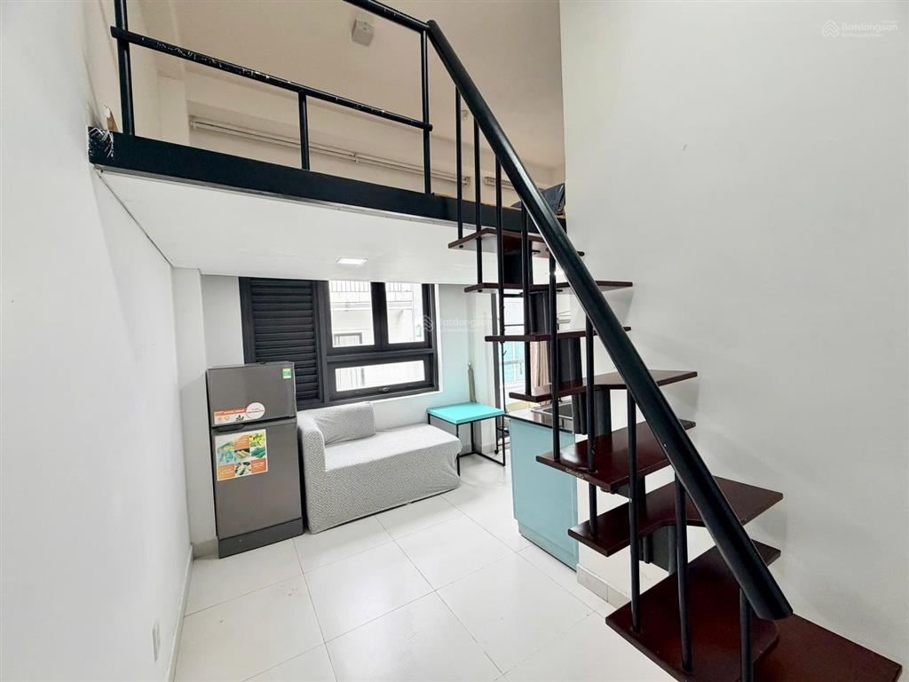 Duplex 2 tầng full nt  thang máy ngay cầu công lý