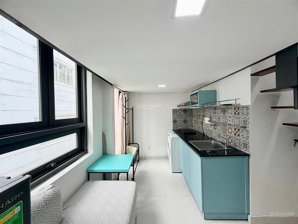 Duplex 2 tầng full nt  thang máy ngay cầu công lý