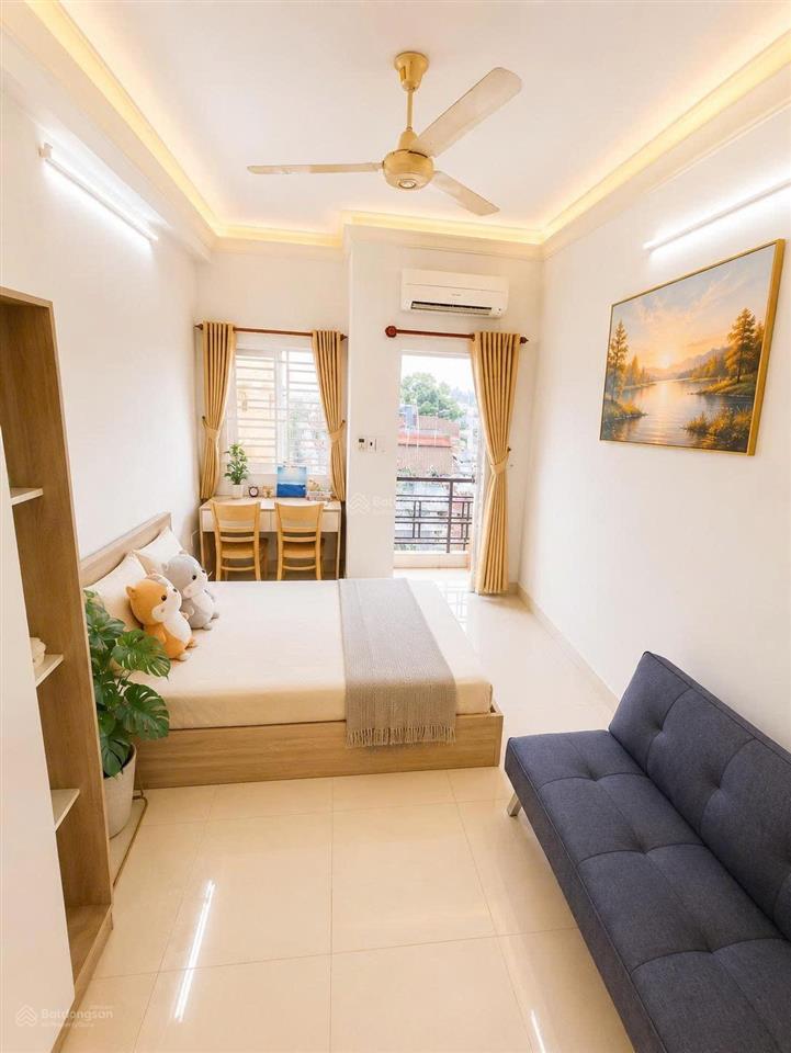 Căn hộ ban công full nt gần đh isb, chợ tân định