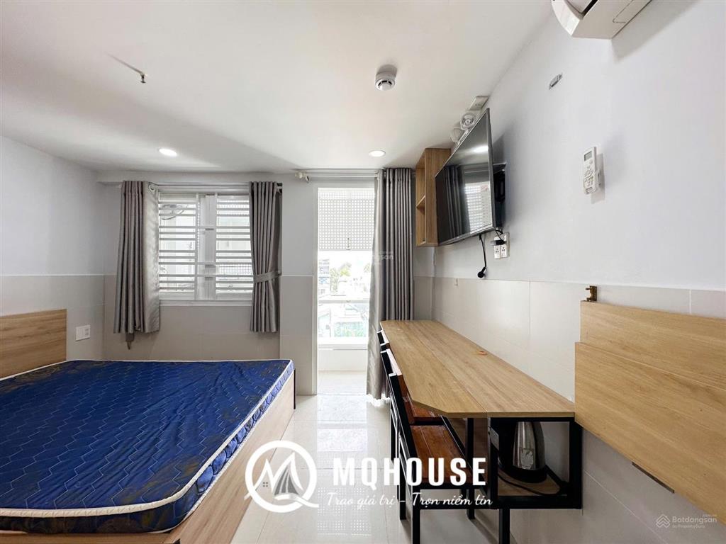 1pn + ban công full nt  thang máy ngay đh bách khoa, hoa sen, ueh cs b