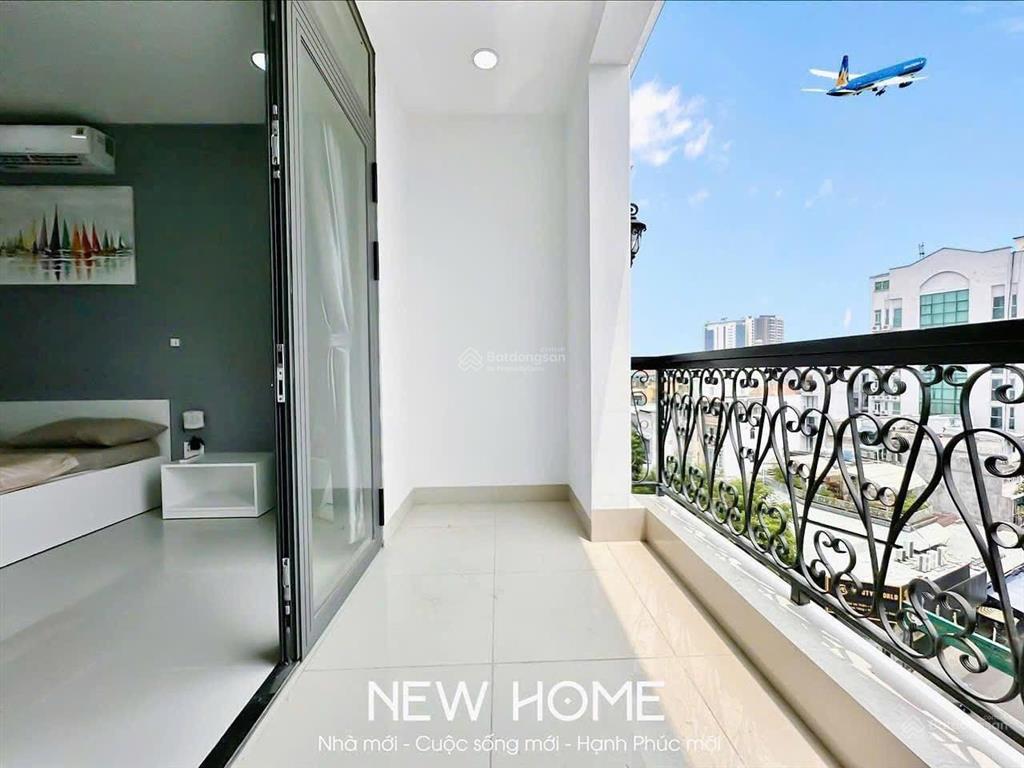 Hệ thống căn hộ 1pn+ ban công  cửa sổ full nt thang máy hầm xe ngay mặt tiền lê văn sỹ