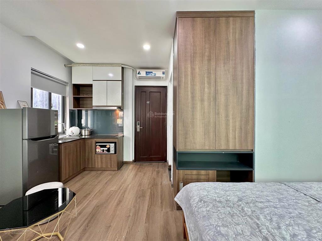 Căn hộ full nt cửa sổ trời  hầm xe  thang máy gần vinhome bason, thảo cầm viên