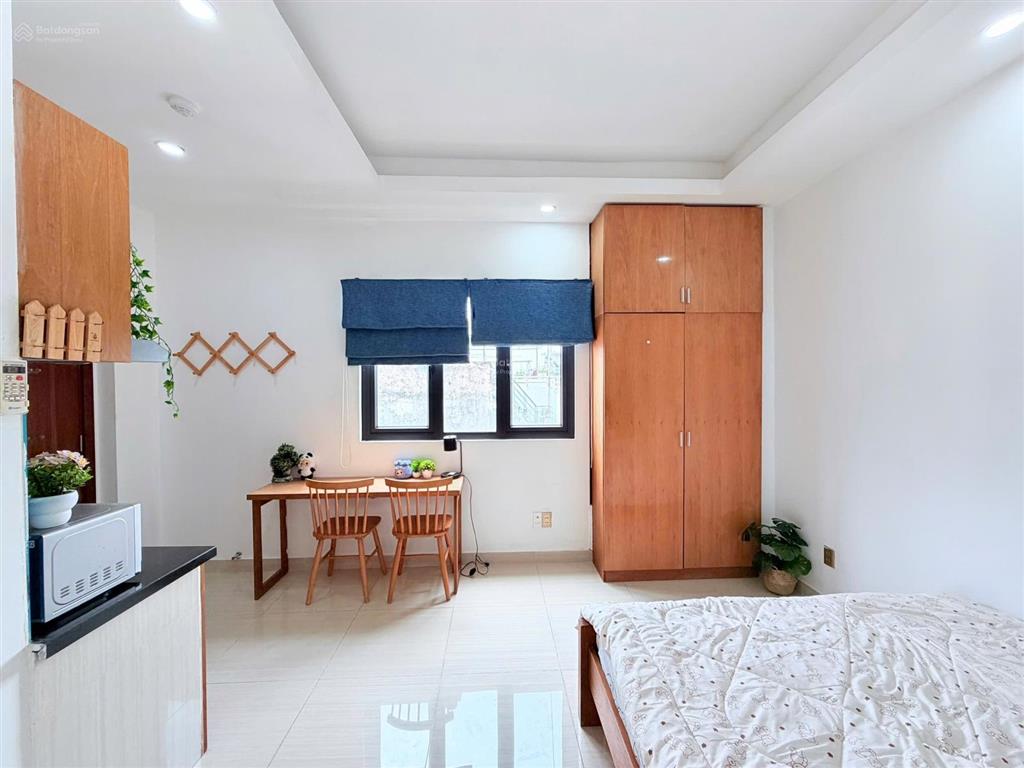 Hình thật  giá thật cửa sổ full nt ngay bờ kè hoàng sa