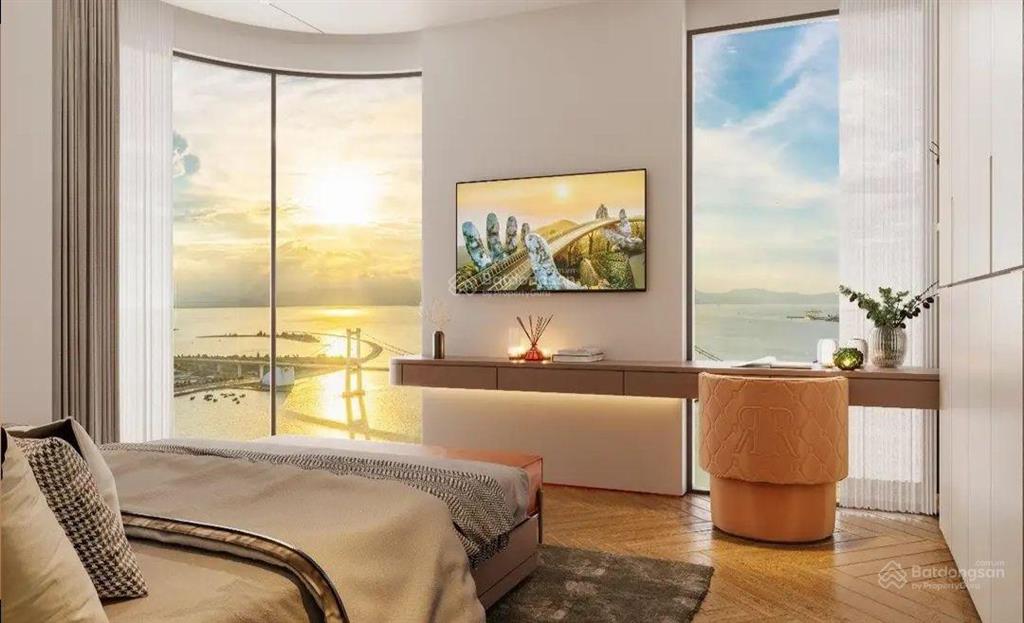 (đúng giá 2.95 tỷ) 48,5m2  mặt sông hàn  view cầu rồng + cầu sông hàn  cực mềm so với vị trí
