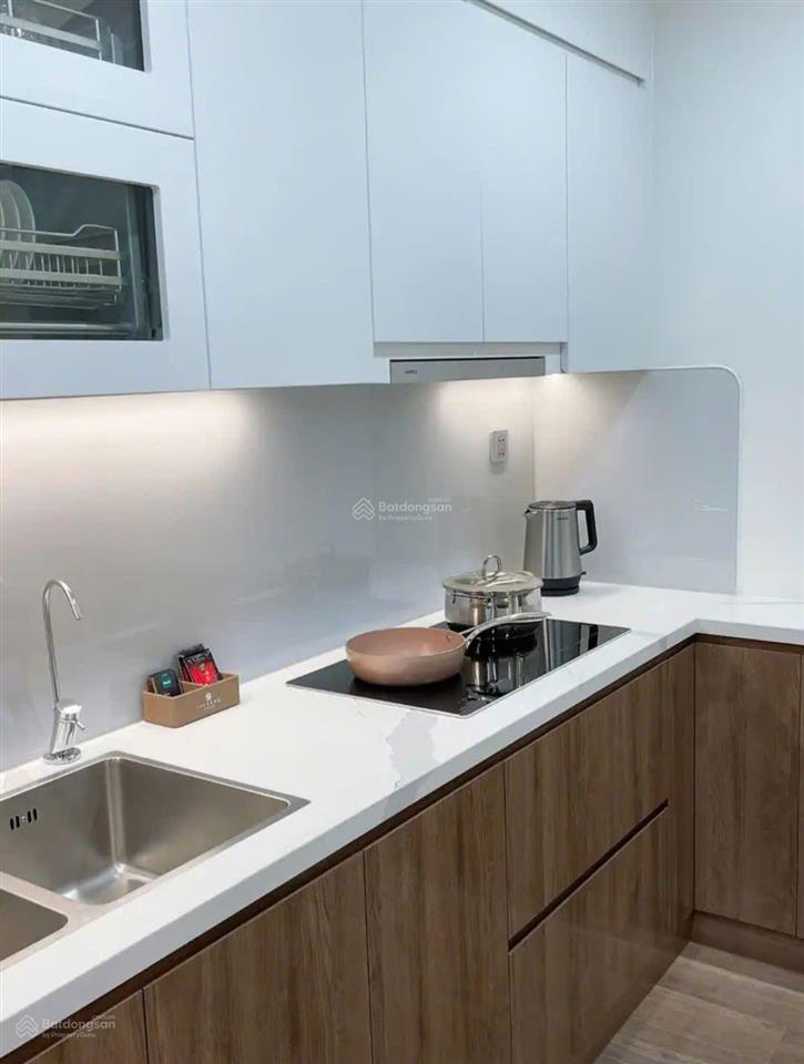 (bán gấp) cc 105,5m2  tầng 20  3pn, trung tâm đà nẵng  cận biển mỹ khê siêu đẹp, sổ đỏ vĩnh viễn