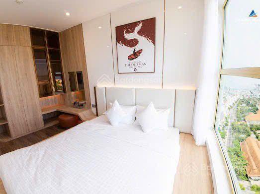 (bán gấp) cc 105,5m2  tầng 20  3pn, trung tâm đà nẵng  cận biển mỹ khê siêu đẹp, sổ đỏ vĩnh viễn