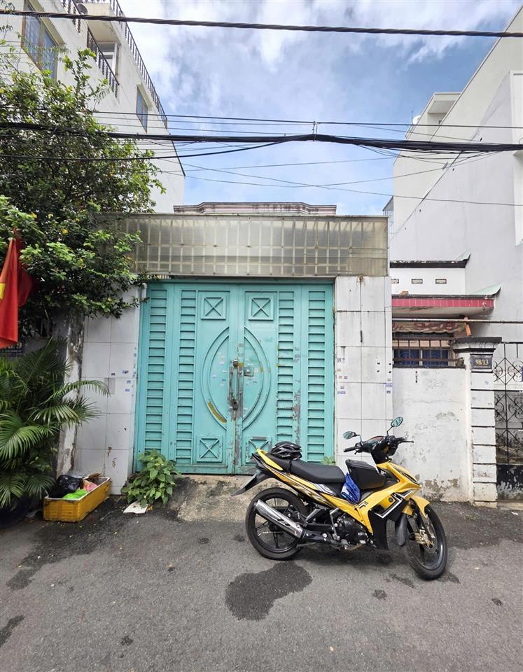 Bán nhà hẻm xe hơi đường trần quang cơ q.tân phú 77m2 cấp 4 giá chỉ 7.2 tỷ