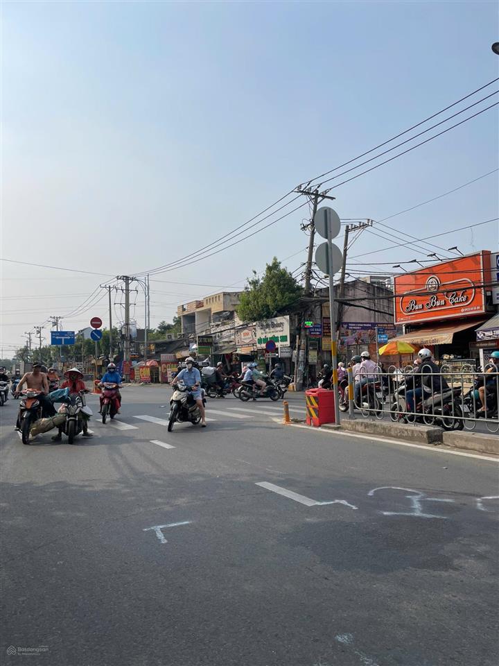 Siêu phẩm ngang 8m đường lê văn quới q.bình tân 112m2 đúc 1 lầu giá chỉ 9.7 tỷ