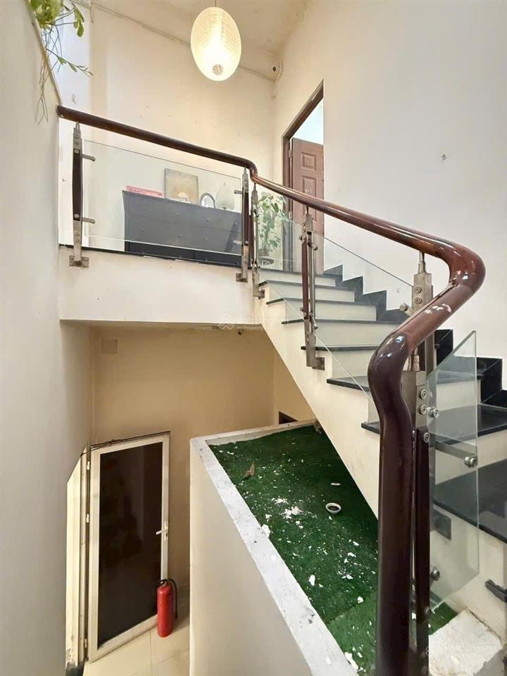 Bán nhà hẻm xe hơi đường gò dầu 64m2 đúc 1 lầu giá chỉ 7.6 tỷ