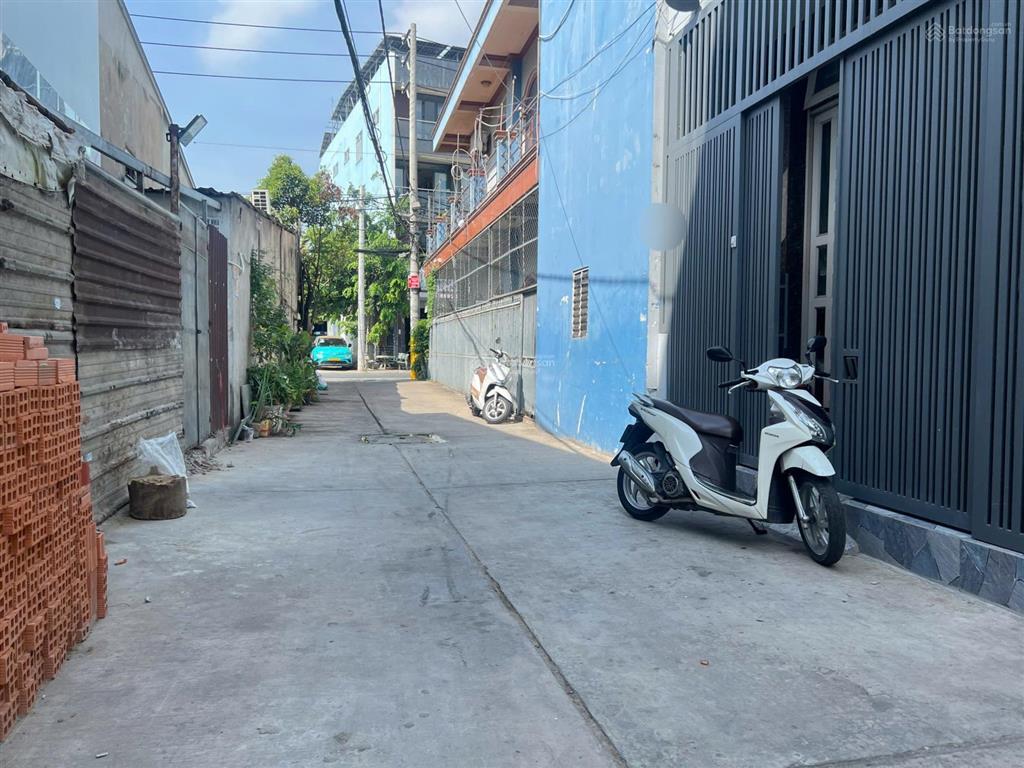 Siêu phẩm nhà ngang 5m hẻm xe hơi đường 18b q.bình tân 69m2 giá chỉ 5.1 tỷ
