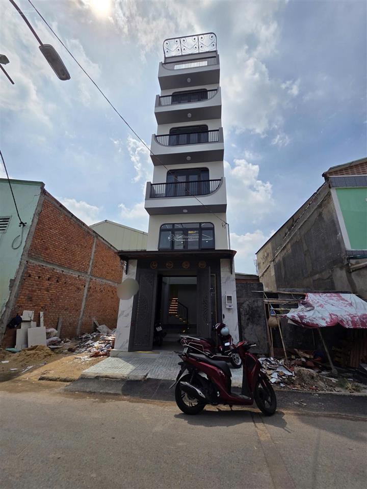 Siêu phẩm nhà đẹp có thang máy đúc 4 tấm hxh hương lộ 2 q.bt giá chỉ 8.8 tỷ