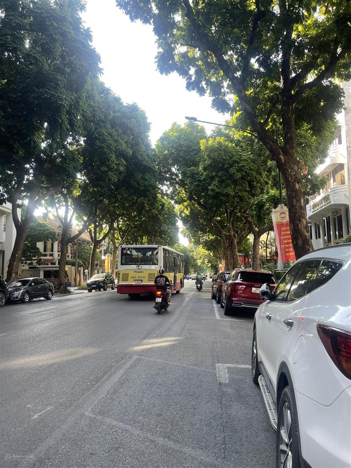 (hiếm) bán nhà mặt phố trần hưng đạo  trục chính hoàn kiếm, 670m2, mặt tiền rộng 20m