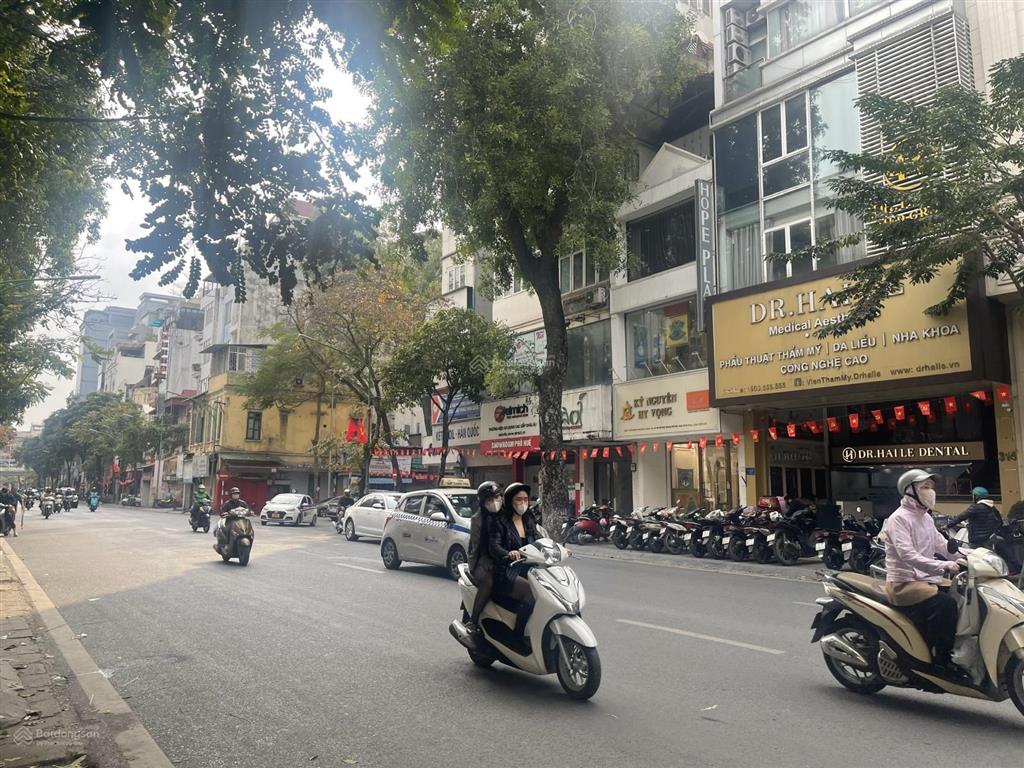Bán nhà mặt phố phố huế  hai bà trưng, lô góc, vỉa hè rộng, 113m², mặt tiền rộng 5m, 96 tỷ