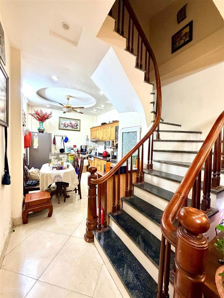 (giảm 1 tỷ) bán nhà phân lô phố kim ngưu, gần lạc trung, lô góc 3 thoáng, 53m2 x 5 tầng, 11,5 tỷ