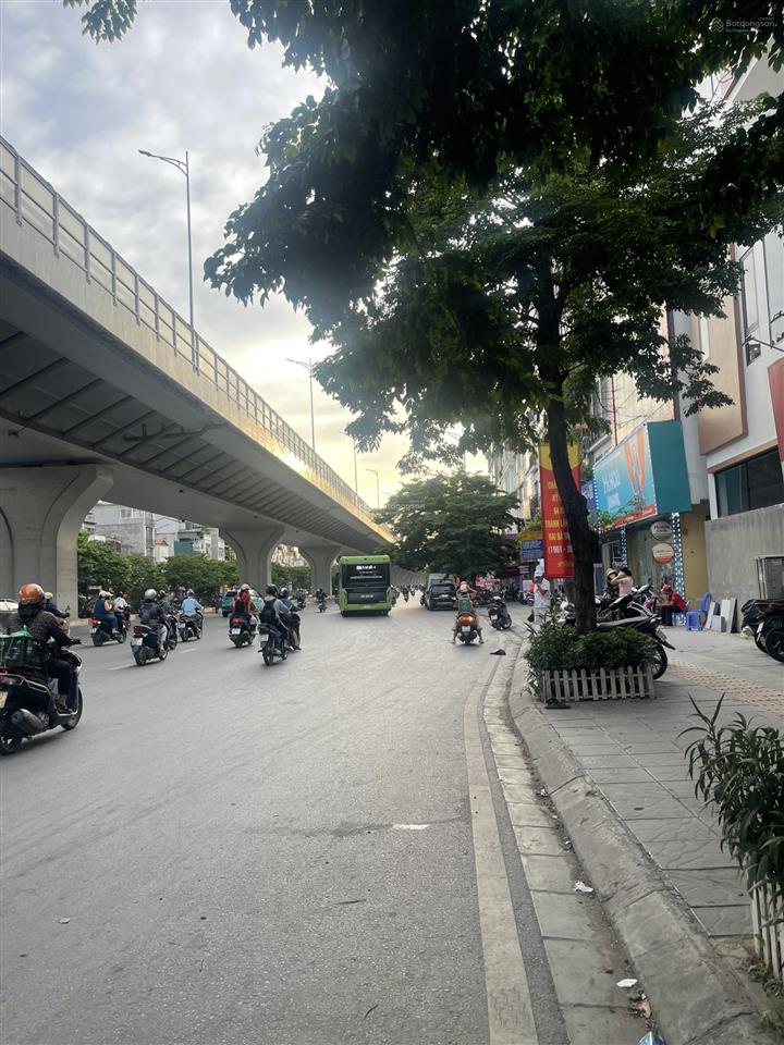 Bán nhà kinh doanh mặt phố minh khai  hai bà trưng, vỉa hè rộng, 75m2, 38 tỷ