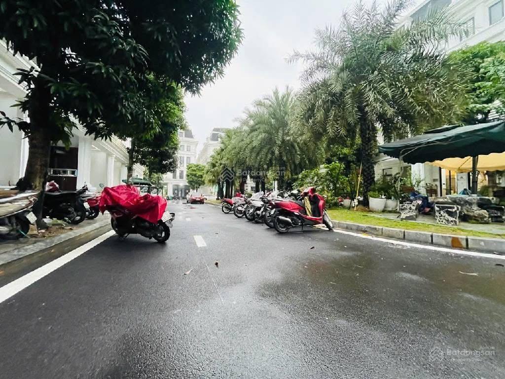 (hiếm, đẹp) bán nhà khu đền lừ, gần hồ, 3 ô tô tránh, vỉa hè, 50m ra phố, 112m2, mặt tiền 8m, 31 tỷ