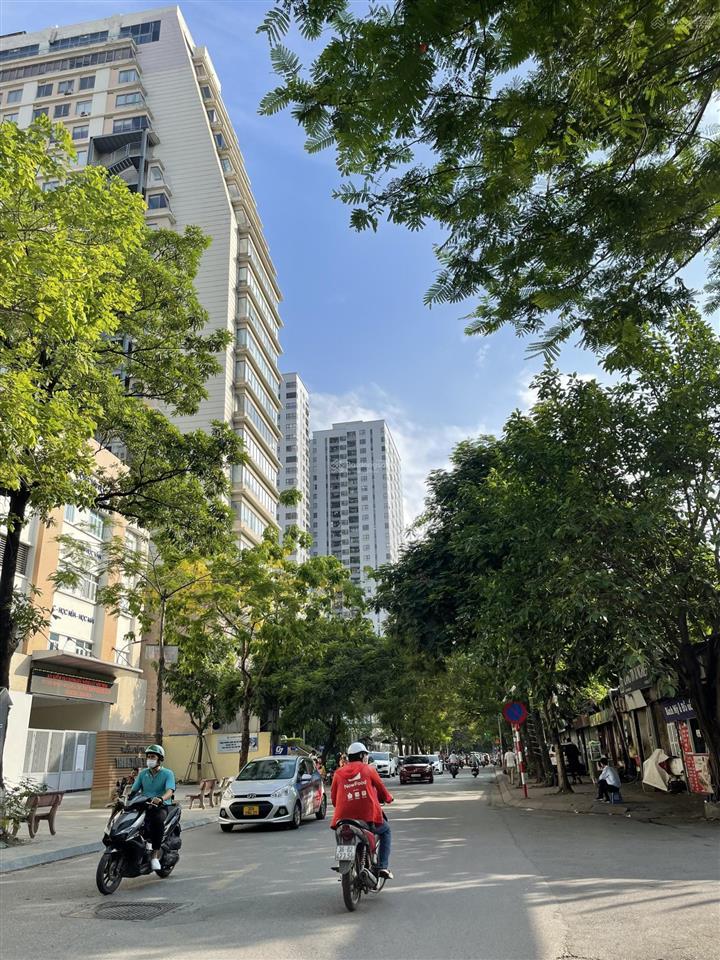 (hiếm) bán trường cao đẳng ở thanh trì  hà nội, ~4 ha tỷ, đang hoạt động tốt