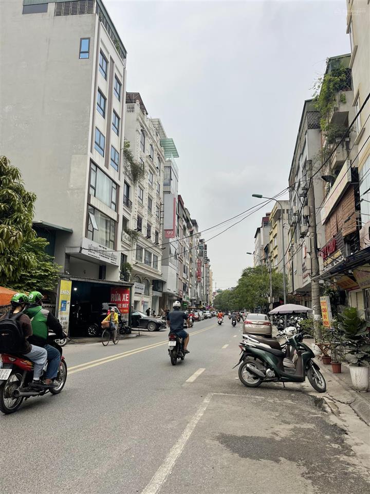 Gấp bán nhà mặt phố đê la thành đống đa, ngay xã đàn, 68m2 x 5 tầng, mặt tiền ~6m, 20 tỷ