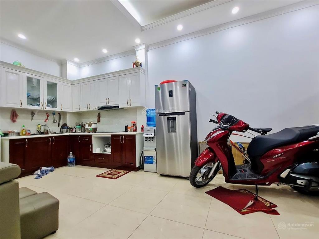 Căn duy nhất! nhà phố tôn đức thắng, ngõ nông gần phố, view hồ, diện tích 39m2 xây 5 tầng