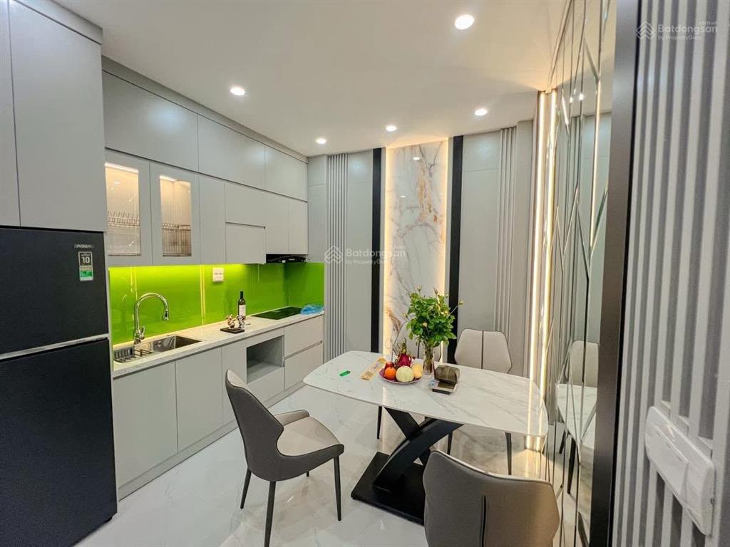 Nhà đẹp đón xuân! nhà mới phố thái thịnh, full nội thất, 2 thoáng trước sau, xây mới tinh.