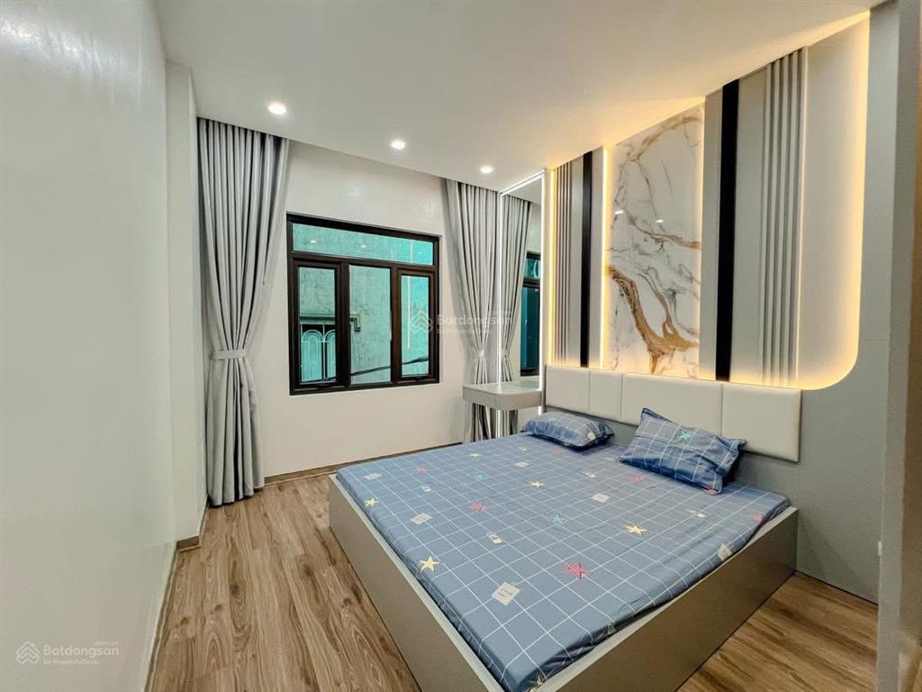 Nhà đẹp đón xuân! nhà mới phố thái thịnh, full nội thất, 2 thoáng trước sau, xây mới tinh.